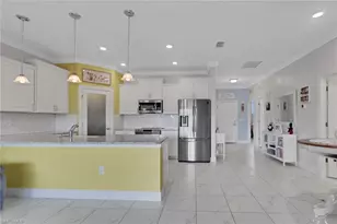 1519 NE 8th Pl, Cape Coral, FL 33909 - Photo 5