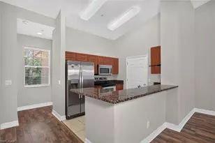 8521 Oakshade Cir, Fort Myers, FL 33919 - Photo 3