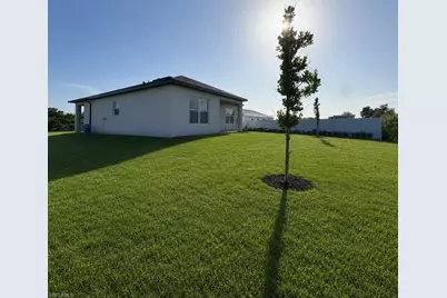 2819 71st St W, Lehigh Acres, FL 33971 - Photo 23
