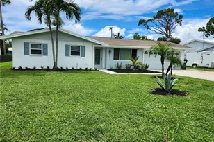 6313 St Andrews Cir S, Fort Myers, FL 33919 - Photo 1