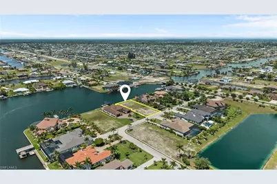 897 W Cape Estates Cir, Cape Coral, FL 33993 - Photo 15