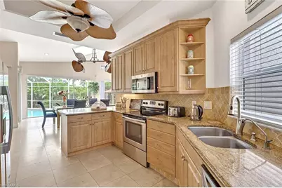 4403 SE 11th Pl, Cape Coral, FL 33904 - Photo 17