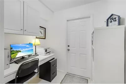1006 NE 2nd Pl, Cape Coral, FL 33909 - Photo 29
