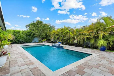 1006 NE 2nd Pl, Cape Coral, FL 33909 - Photo 33