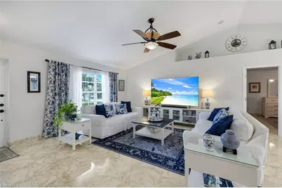 1006 NE 2nd Pl, Cape Coral, FL 33909 - Photo 21