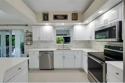 1006 NE 2nd Pl, Cape Coral, FL 33909 - Photo 13