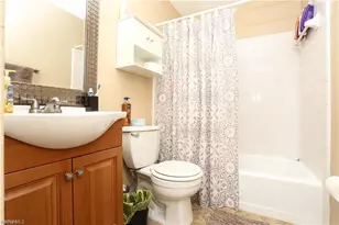 4901 Victoria Dr, Cape Coral, FL 33904 - Photo 11