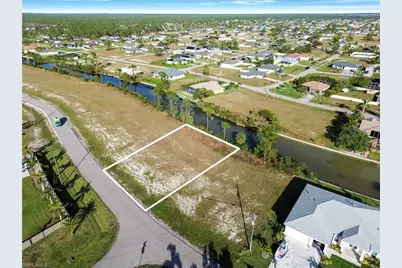 2701 NW 26th Pl, Cape Coral, FL 33993 - Photo 5