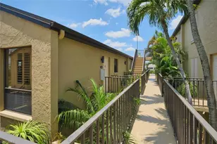 1905 SE 40th Terrace, Cape Coral, FL 33904 - Photo 25