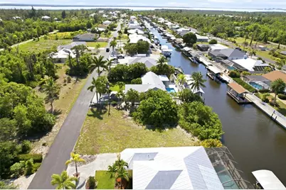 3759 Manatee Dr, Saint James City, FL 33956 - Photo 7