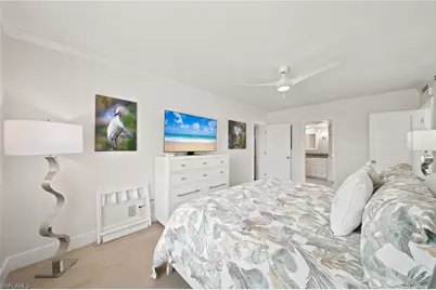 666 3rd St S #304, Naples, FL 34102 - Photo 17