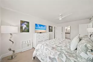 666 3rd St S, Naples, FL 34102 - Photo 17