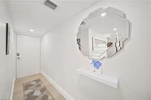 666 3rd St S, Naples, FL 34102 - Photo 25