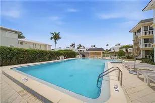 666 3rd St S, Naples, FL 34102 - Photo 29