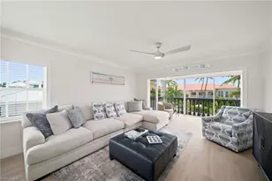 666 3rd St S, Naples, FL 34102 - Photo 7