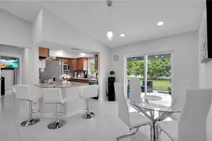 221 NE 23rd Ave, Cape Coral, FL 33909 - Photo 9