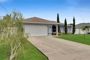 221 NE 23rd Ave, Cape Coral, FL 33909 - Photo 3