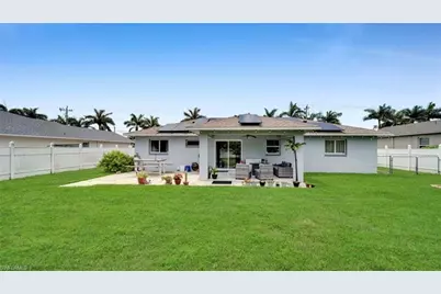 221 NE 23rd Ave, Cape Coral, FL 33909 - Photo 27