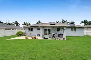221 NE 23rd Ave, Cape Coral, FL 33909 - Photo 27