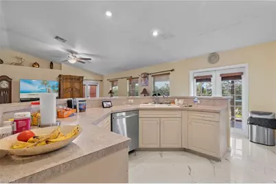 610 NE 12th St, Cape Coral, FL 33909 - Photo 7
