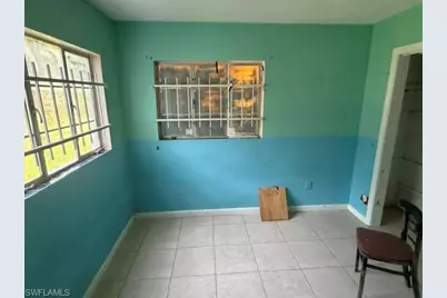 324 New York Dr, Fort Myers, FL 33905 - Photo 13
