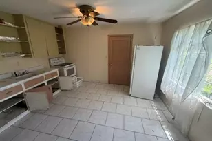 324 New York Dr, Fort Myers, FL 33905 - Photo 7