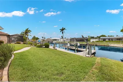 5240 SW 2nd Pl, Cape Coral, FL 33914 - Photo 27