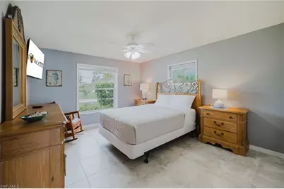 1926 SE 12th Ter, Cape Coral, FL 33990 - Photo 13