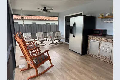 1626 SE 2nd St, Cape Coral, FL 33990 - Photo 9