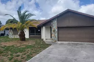 1030 SE 17th Pl, Cape Coral, FL 33990 - Photo 1