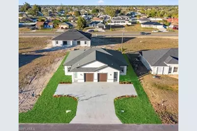 913 NE 15th Ln, Cape Coral, FL 33909 - Photo 11