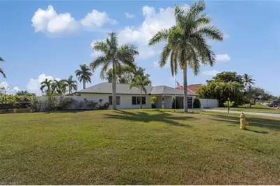 1026 S Town and River Dr, Fort Myers, FL 33919 - Photo 29