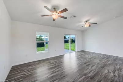 1317 NE 9th Ave, Cape Coral, FL 33909 - Photo 13