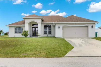 1049 NW 38th Pl, Cape Coral, FL 33993 - Photo 3