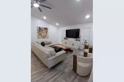 11300 Bridle Ln, Cape Coral, FL 33991 - Photo 9