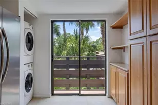 126 Pinebrook Dr, Fort Myers, FL 33907 - Photo 11
