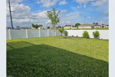 625 El Dorado Blvd N, Cape Coral, FL 33993 - Photo 29