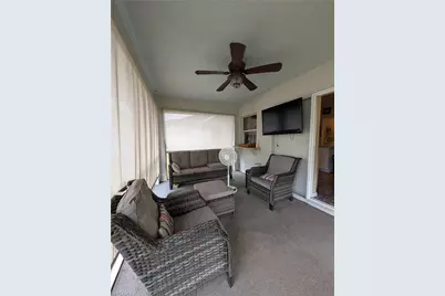 827 NE 17th St, Cape Coral, FL 33909 - Photo 9