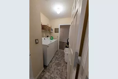 827 NE 17th St, Cape Coral, FL 33909 - Photo 21