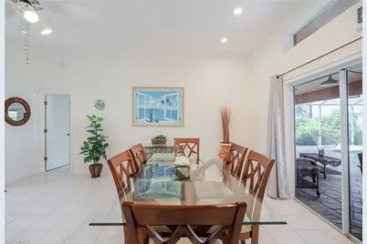 105 SW 39th Pl, Cape Coral, FL 33991 - Photo 9