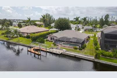 105 SW 39th Pl, Cape Coral, FL 33991 - Photo 25