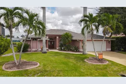 105 SW 39th Pl, Cape Coral, FL 33991 - Photo 3