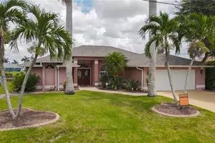 105 SW 39th Pl, Cape Coral, FL 33991 - Photo 3