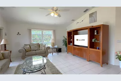 105 SW 39th Pl, Cape Coral, FL 33991 - Photo 7