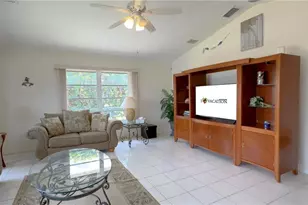 105 SW 39th Pl, Cape Coral, FL 33991 - Photo 7