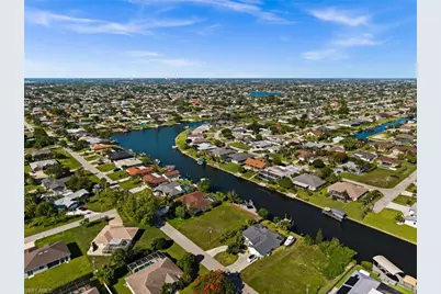 3022 SE 6th Ave, Cape Coral, FL 33904 - Photo 9