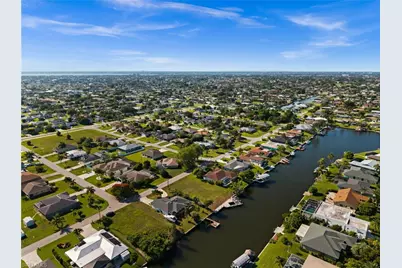 3022 SE 6th Ave, Cape Coral, FL 33904 - Photo 11