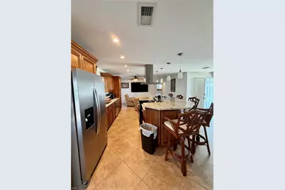1122 El Dorado Pkwy E, Cape Coral, FL 33904 - Photo 3