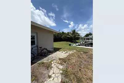 1122 El Dorado Pkwy E, Cape Coral, FL 33904 - Photo 15