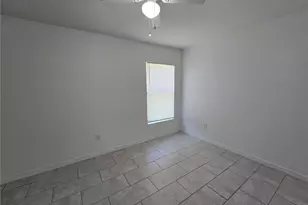 2003 Chiquita Blvd S, Cape Coral, FL 33991 - Photo 11